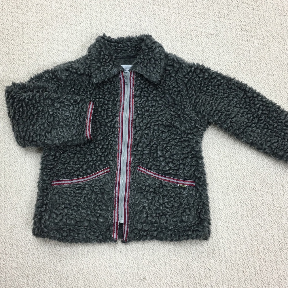 Fluffy zip up coat
